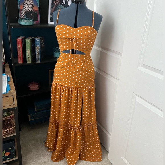 Dresses & Skirts - Maxi Dress with Slit
